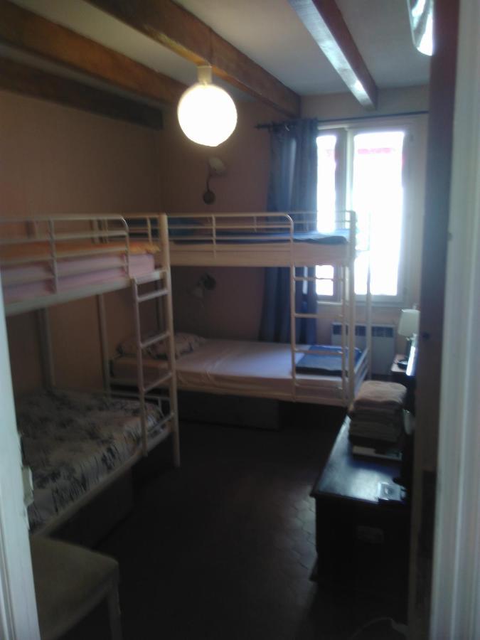 Crew Lighthouse Hostal